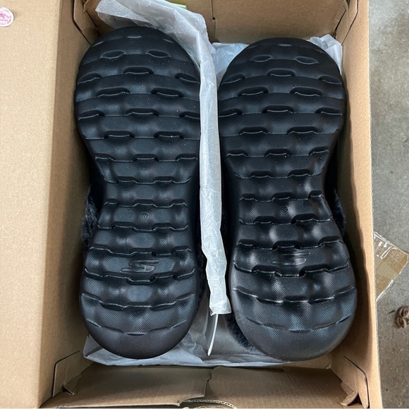 Skechers Performance Go Lounge - On The Go Joy Sz 6.5 WIDE FIT in Black - Picture 3 of 9